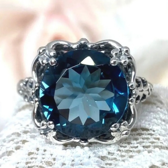 NEW! London Blue Topaz Ring Sz6 - Picture 1 of 3